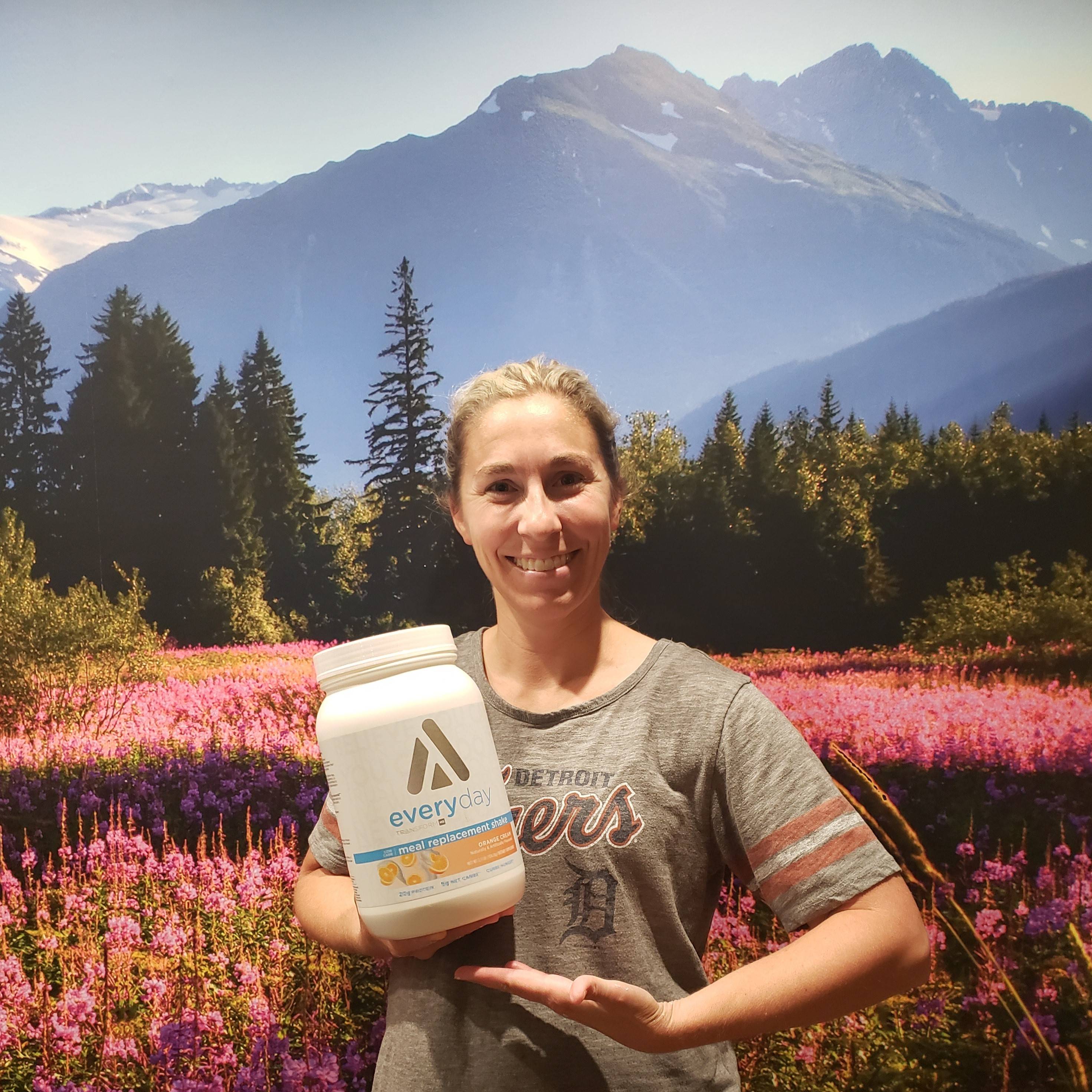 Sara R. Lost 10 Pounds and Enjoys Her Sweet Treat Guilt Free!*